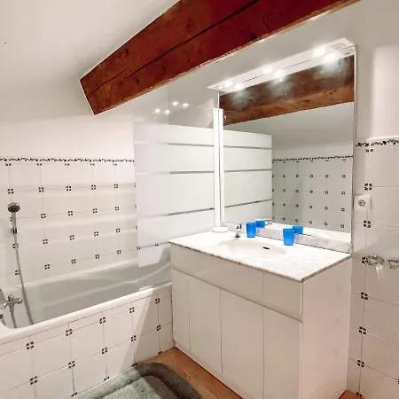 Maisonnette Dans La Colline,port D'alon & Calanque Nyaraló